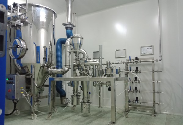 小型醫(yī)藥粉碎機要如何使用？